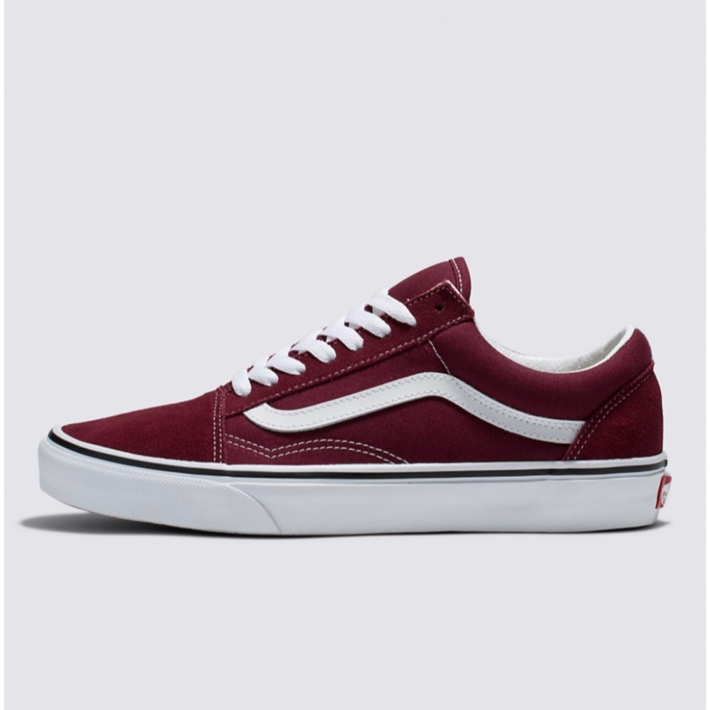 NEW IN BOX Maroon Vans Sz 8 Wom / 6.5 Men